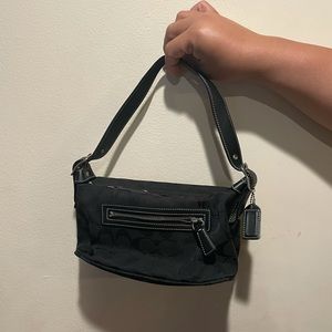 Vintage 90’s black coach hand bag